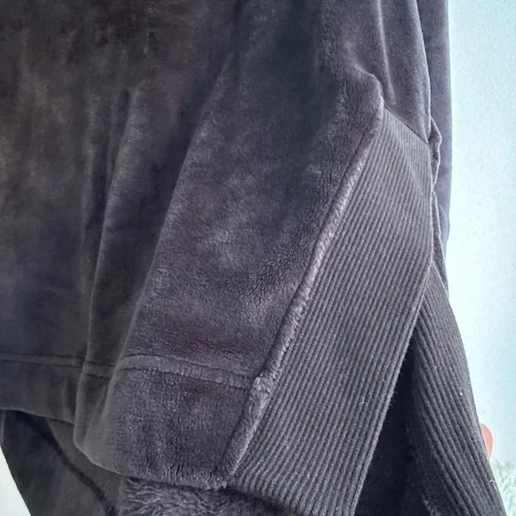 Athleta Black Sweatshirt Funnel Neck, SUPER cozy, Small - Picture 7 of 7